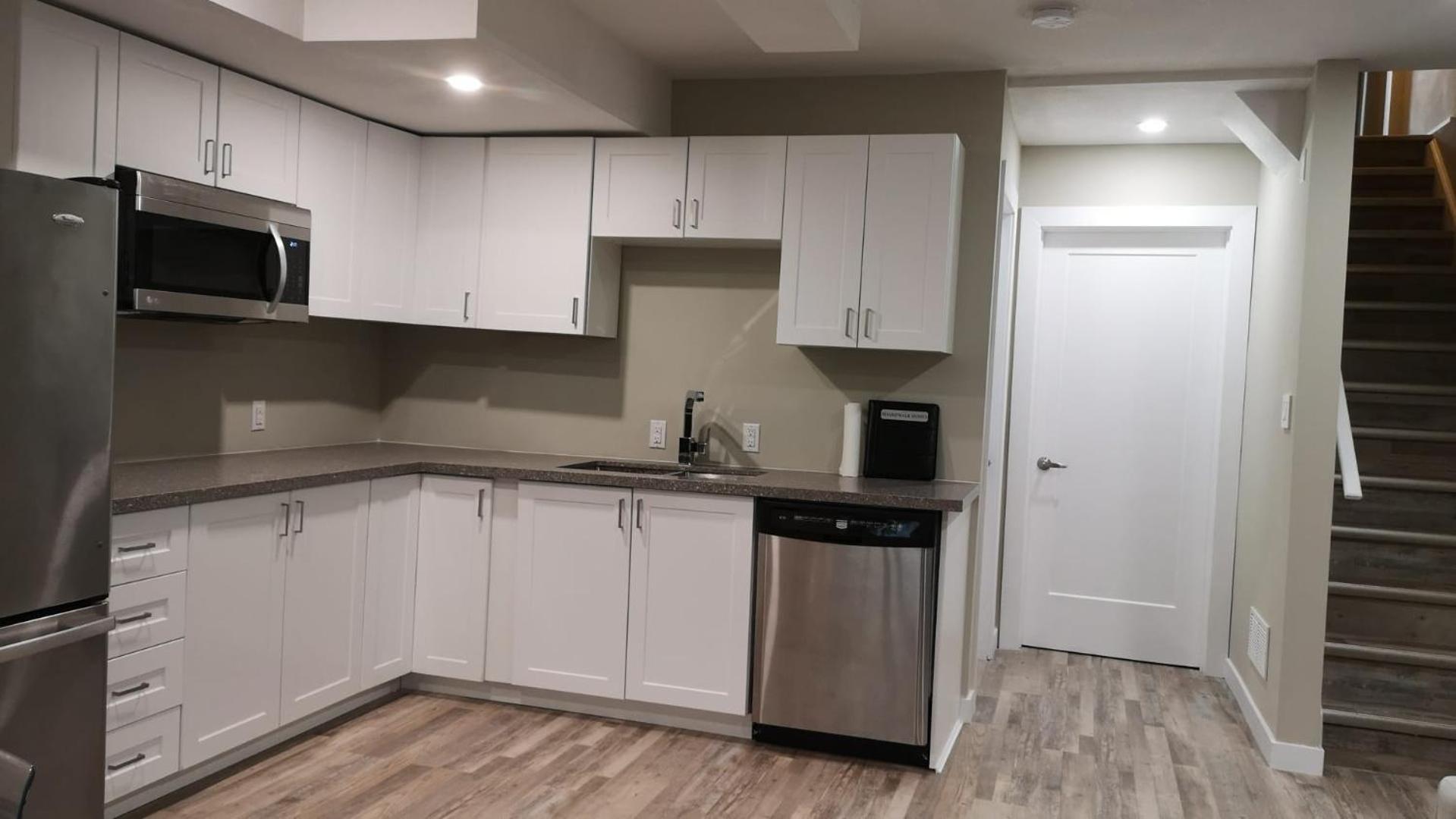 Boardwalk Homes - Executive Guest Rooms & Townhomes Kitchener Exterior photo